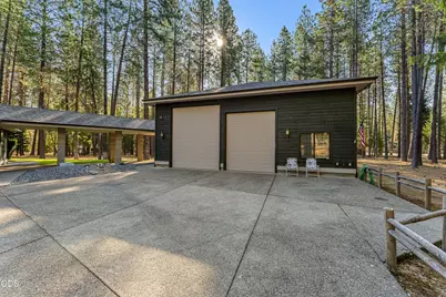 200 Brookstone Hills Drive, Grants Pass, OR 97526 - Photo 3