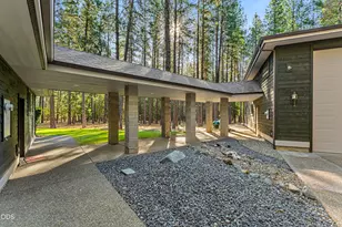 200 Brookstone Hills Dr, Grants Pass, OR 97526 - Photo 59