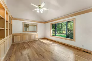 200 Brookstone Hills Dr, Grants Pass, OR 97526 - Photo 9