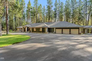 200 Brookstone Hills Dr, Grants Pass, OR 97526 - Photo 57