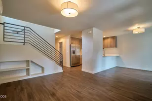 43 S Mountain Ave, Ashland, OR 97520 - Photo 3
