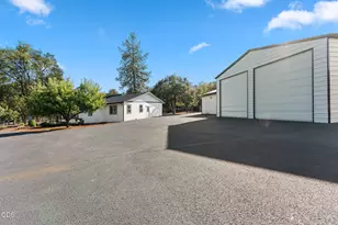 313 Hidden Acres Dr, Merlin, OR 97532 - Photo 43