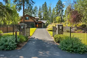 1975 NW Harriman St, Bend, OR 97703 - Photo 3