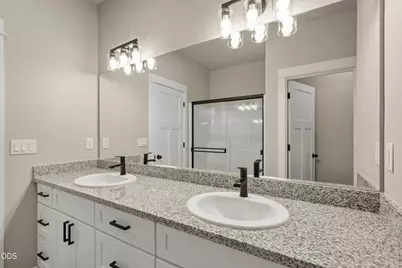 2235 Piazza Drive, Medford, OR 97501 - Photo 27