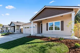 2235 Piazza Dr, Medford, OR 97501 - Photo 3