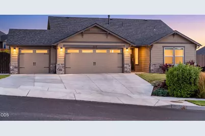 2555 SW 43rd Place, Redmond, OR 97756 - Photo 1