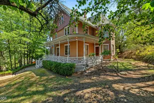 364 Vista St, Ashland, OR 97520 - Photo 3