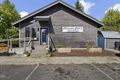 92 NW Glenhart Avenue, Winston, OR 97496 - Photo 13
