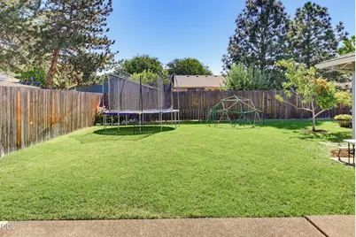2558 Alma Drive, Medford, OR 97504 - Photo 35