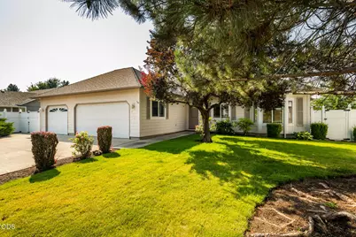 3916 SW Sam Snead Court, Redmond, OR 97756 - Photo 1