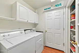 1622 NW Spruce Ave, Redmond, OR 97756 - Photo 21