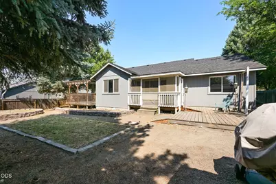 1622 NW Spruce Avenue, Redmond, OR 97756 - Photo 35