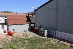 8401 Old Stage Rd, Central Point, OR 97502 - Photo 17