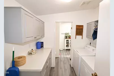 8401 Old Stage Road #70, Central Point, OR 97502 - Photo 9