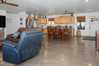 34225 Deerpath Court, Chiloquin, OR 97624 - Photo 17