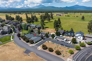 780 W View Loop, Sisters, OR 97759 - Photo 21
