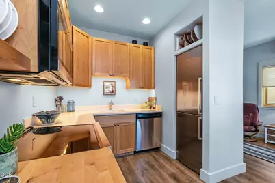 780 W View Loop, Sisters, OR 97759 - Photo 11