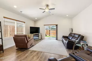 1776 Powhatan Ave, Medford, OR 97501 - Photo 9