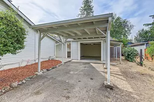 2222 Aloha Ave, Medford, OR 97504 - Photo 17