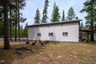 54690 Pinewood Ave, Bend, OR 97707 - Photo 33