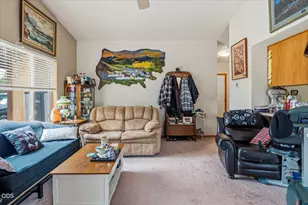 54690 Pinewood Ave, Bend, OR 97707 - Photo 5