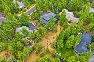 2966 NW Meldrum Ct, Bend, OR 97703 - Photo 51