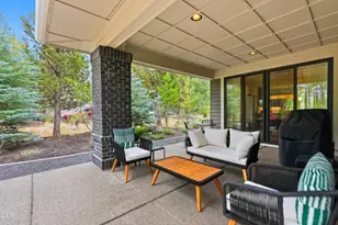 2966 NW Meldrum Ct, Bend, OR 97703 - Photo 41