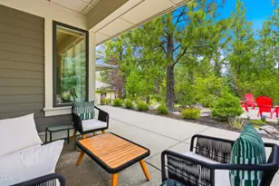 2966 NW Meldrum Ct, Bend, OR 97703 - Photo 43
