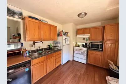 411 SE L Street, Grants Pass, OR 97526 - Photo 13