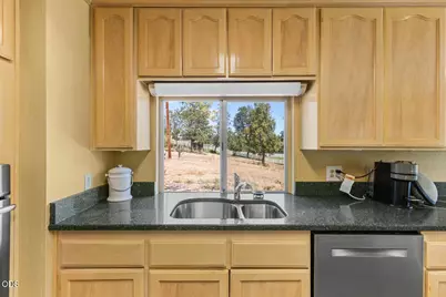 1591 Highway 234, Eagle Point, OR 97524 - Photo 21