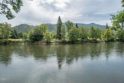 5605 Foothill Boulevard, Rogue River, OR 97537 - Photo 9