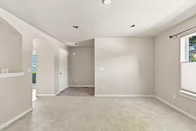 417 NW 27th Street, Redmond, OR 97756 - Photo 9