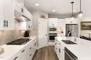 3650 SW Badger Ct, Redmond, OR 97756 - Photo 13