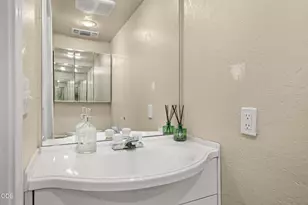 728 W Valley View, Ashland, OR 97520 - Photo 29