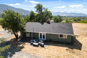 728 W Valley View, Ashland, OR 97520 - Photo 35