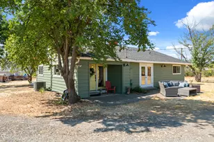 728 W Valley View, Ashland, OR 97520 - Photo 5