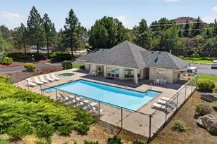 1050 NE Butler Market Rd, Bend, OR 97701 - Photo 15