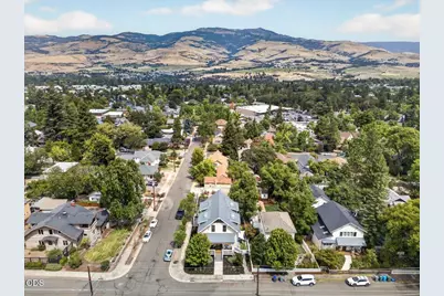 533 Fairview Street, Ashland, OR 97520 - Photo 61
