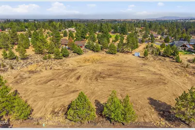 22018 Quebec Court, Bend, OR 97702 - Photo 3