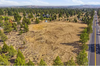 22018 Quebec Court, Bend, OR 97702 - Photo 11