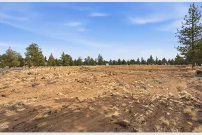 22018 Quebec Court, Bend, OR 97702 - Photo 17