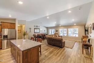 17450 Meadow Way, Bend, OR 97707 - Photo 21