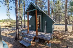 17450 Meadow Way, Bend, OR 97707 - Photo 9