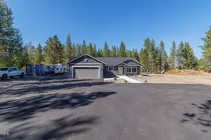 17450 Meadow Way, Bend, OR 97707 - Photo 3