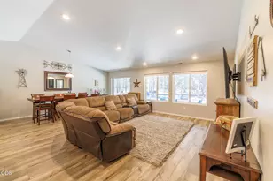 17450 Meadow Way, Bend, OR 97707 - Photo 27