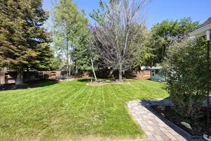 2067 NW Poplar Pl, Redmond, OR 97756 - Photo 35
