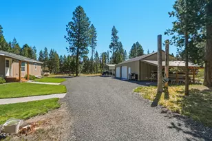 51646 Pine Loop Dr, La Pine, OR 97739 - Photo 3