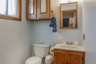416 W Stewart Ave, Medford, OR 97501 - Photo 11