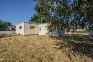 416 W Stewart Ave, Medford, OR 97501 - Photo 19