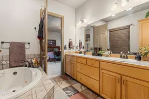 70116 Sorrell Dr, Sisters, OR 97759 - Photo 31